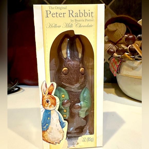 VTG RARE BEATRIX POTTER CHOCOLATE BUNNY RABIT COLLECTIBLE DECOR EASTER 6” SEALED - Picture 10 of 10